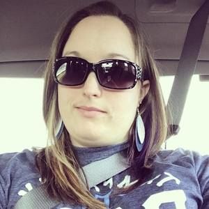 Meet your Posher, Lina